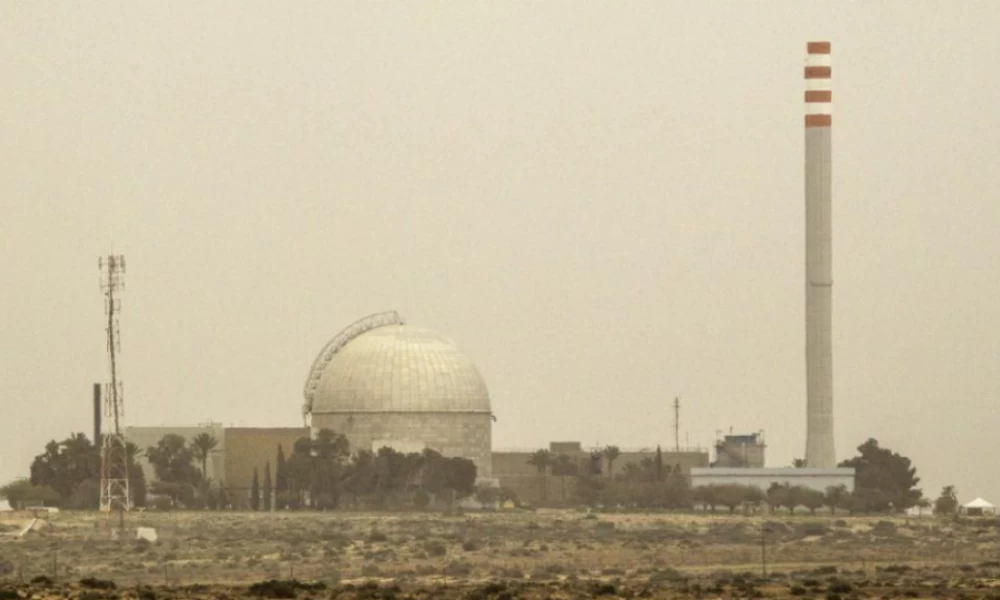 Συρία-Ισραήλ: Αντιαεροπορικός πύραυλος εξερράγη κοντά στον πυρηνικό αντιδραστήρα στη Ντιμόνα